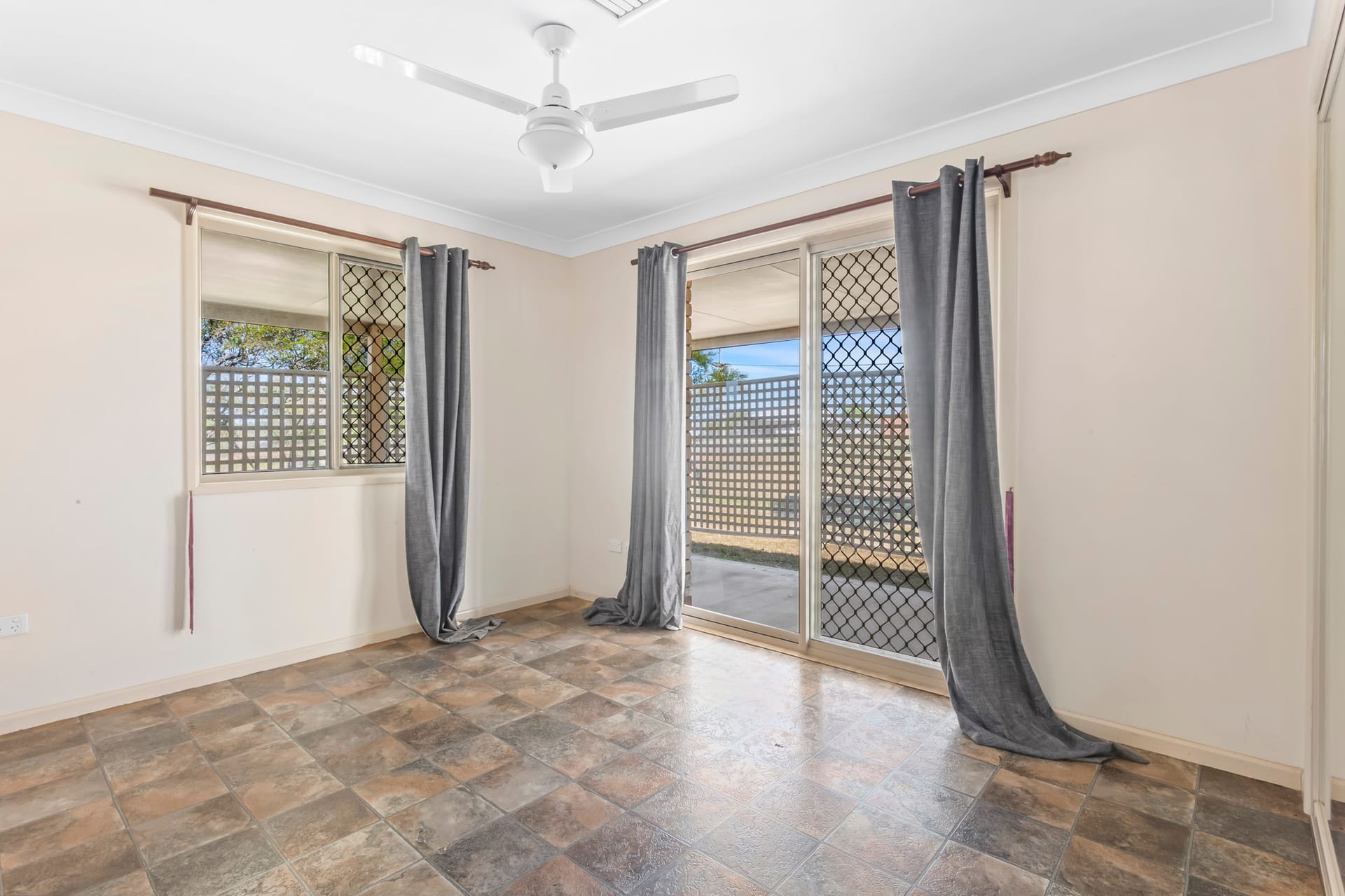 93 Foster Street, Gracemere — photo 9